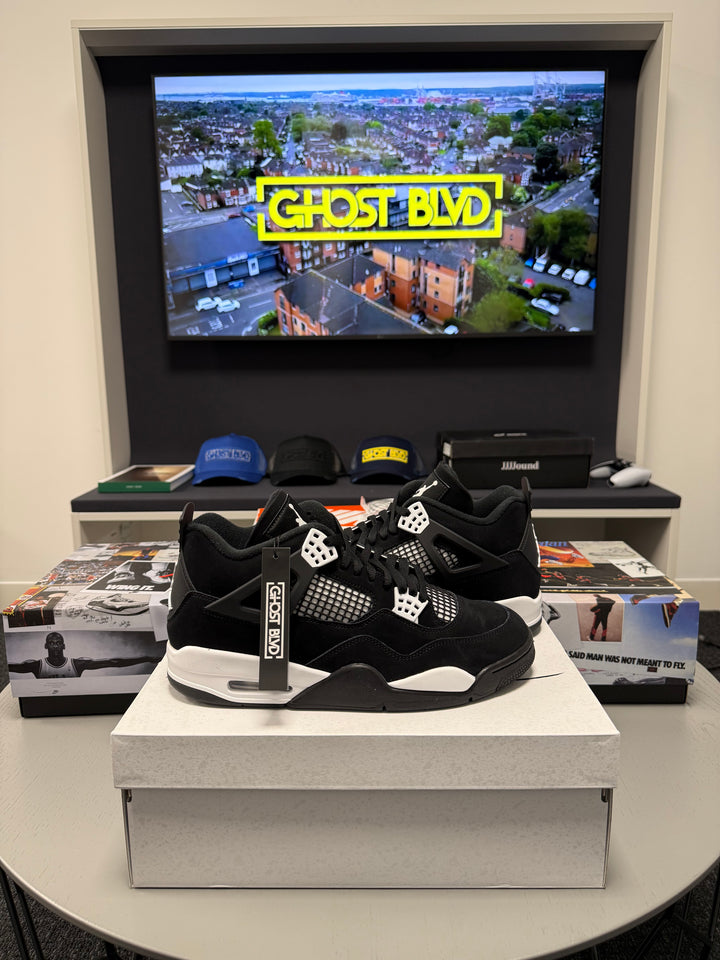 Air Jordan 4 White Thunder