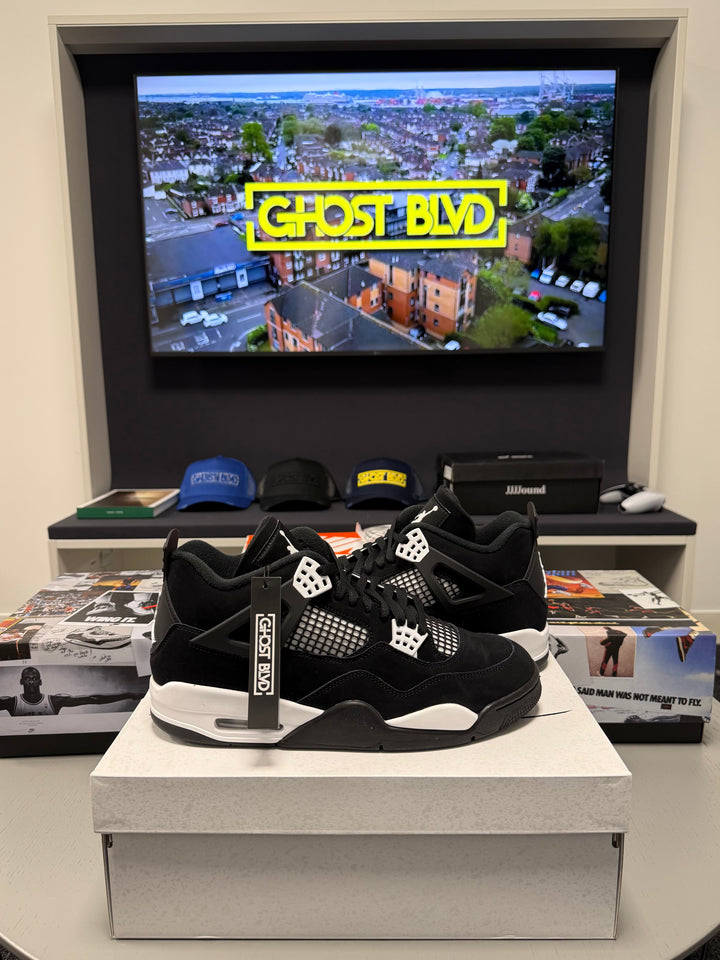 Air Jordan 4 White Thunder