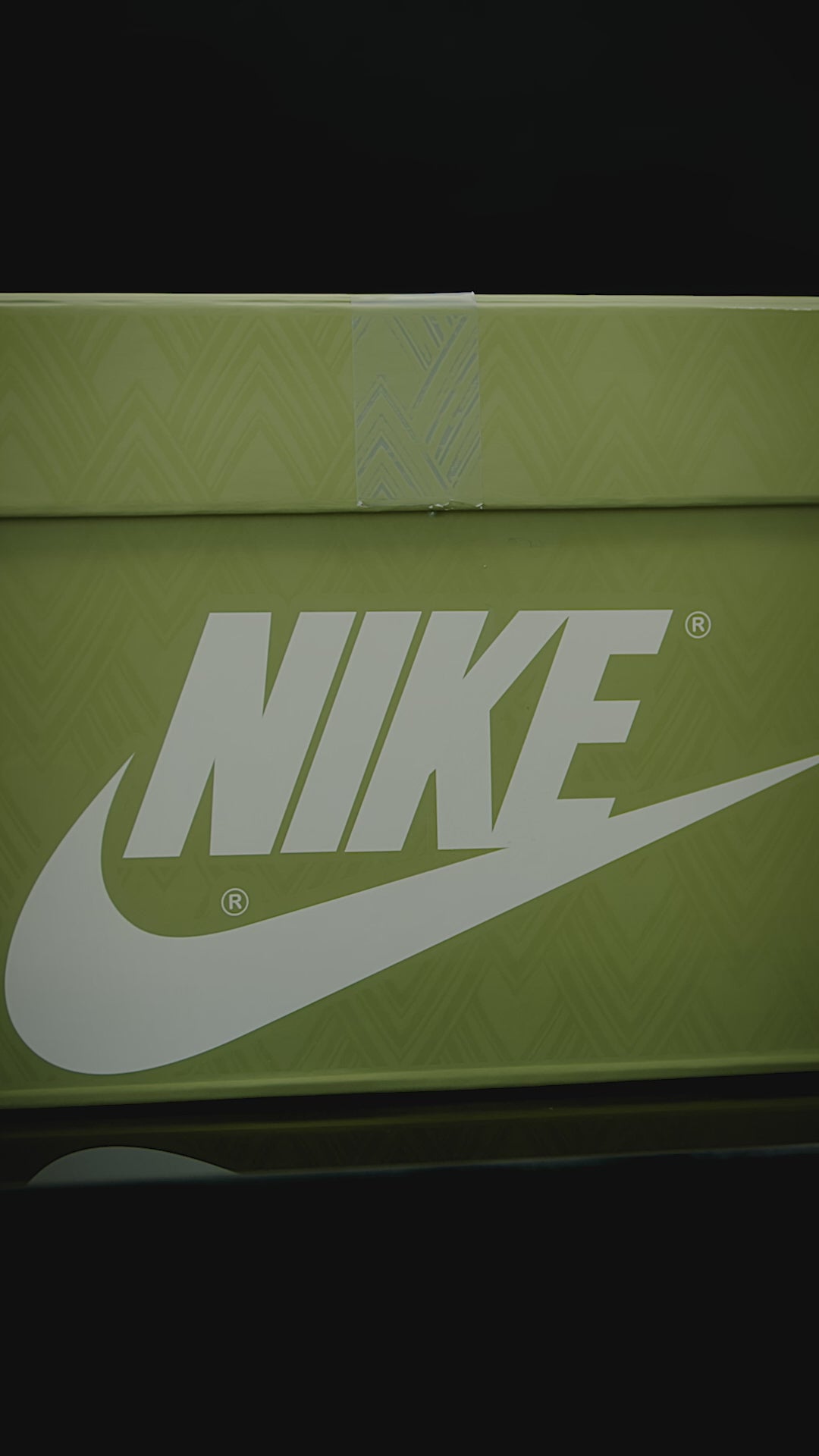 AIR JORDAN 1 RETRO LOW OG YEAR OF THE DRAGON