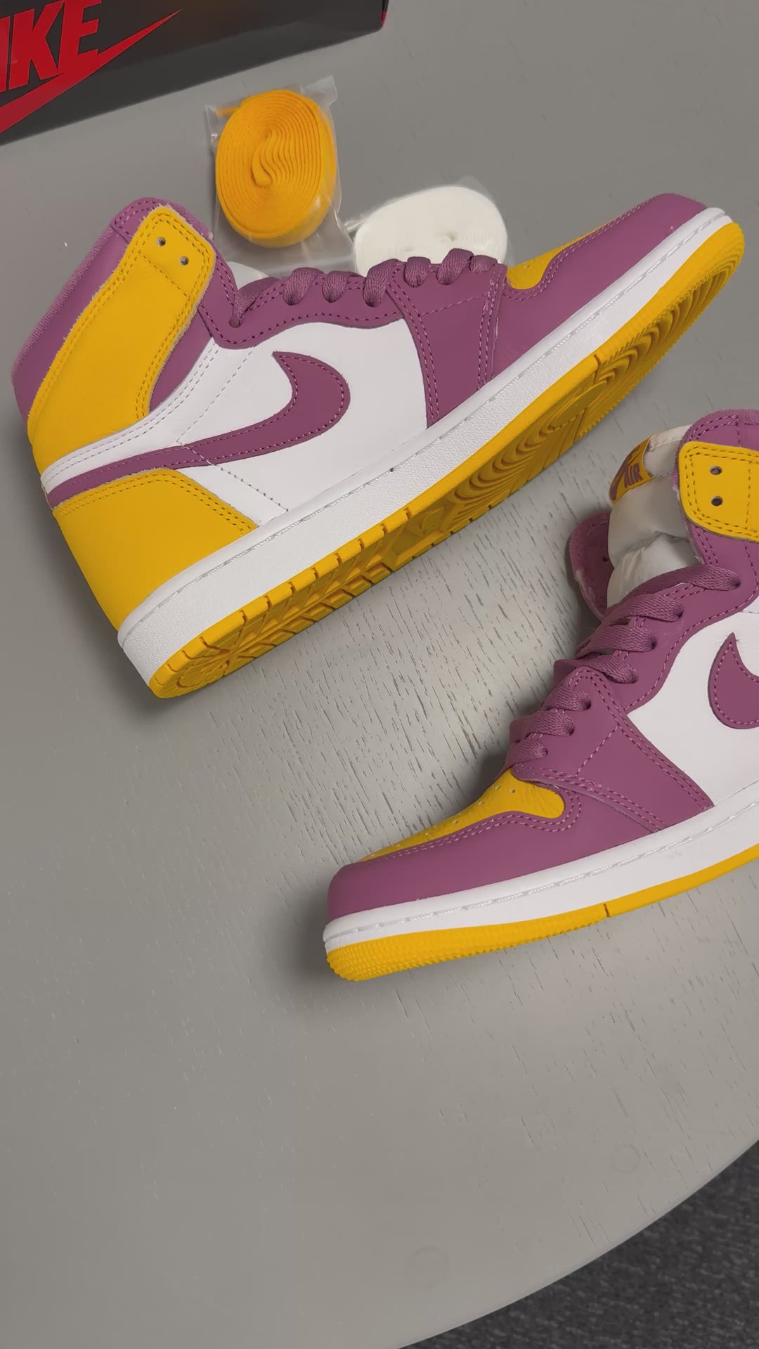 Air Jordan 1 Retro High OG Brotherhood